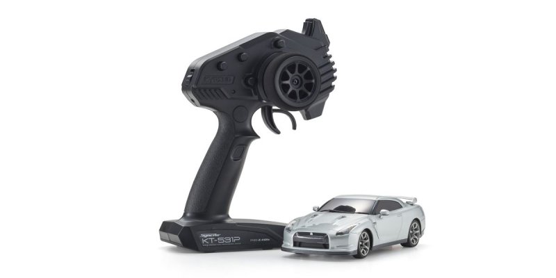 Kyosho 32331S - Nissan GT-R R35 Silver MR-03 RWD Readyset R/S